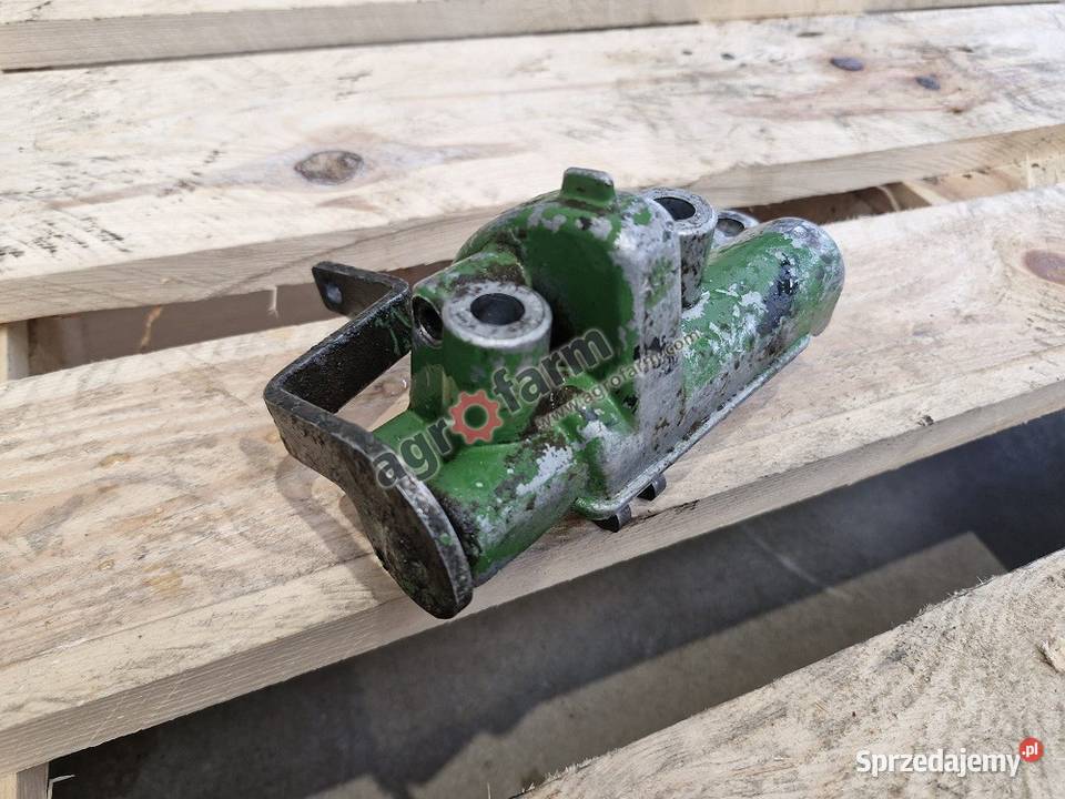 Pokrywa skrzyni biegów John Deere 2440 2630 Byków