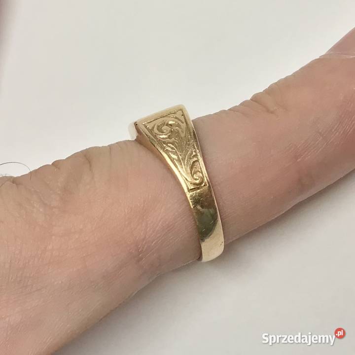 Złoty PIERŚCIONEK z różowego złota litera W 585 Warszawa