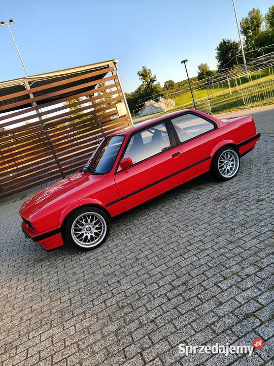BMW E30 325i