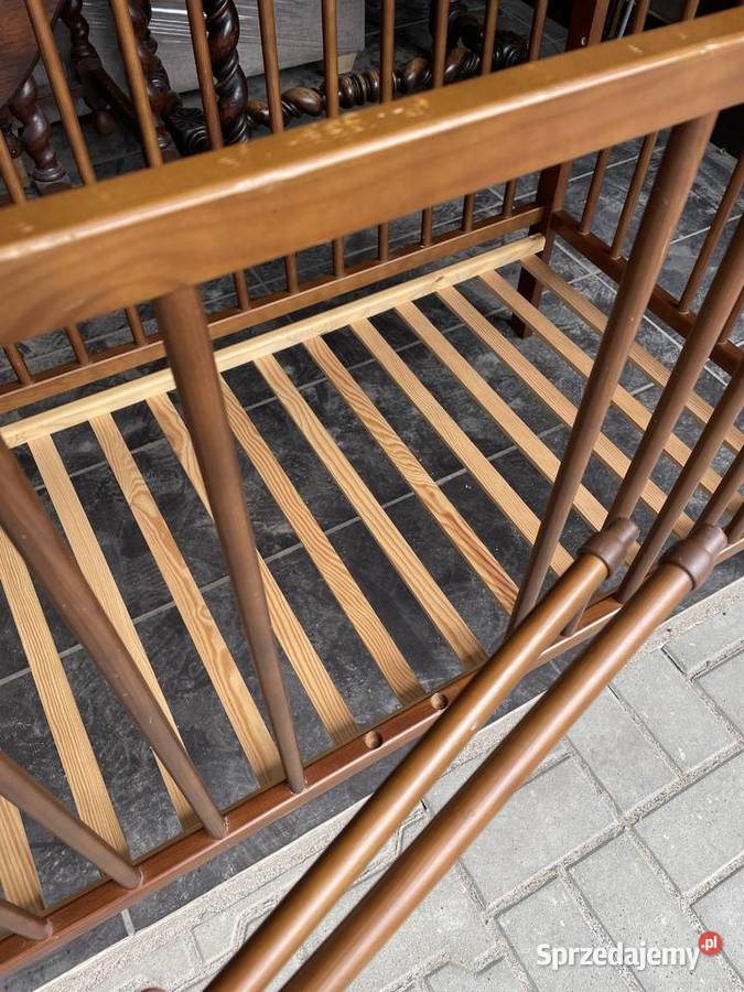 Łóżeczko dziecięce drewniane na materac 120x60