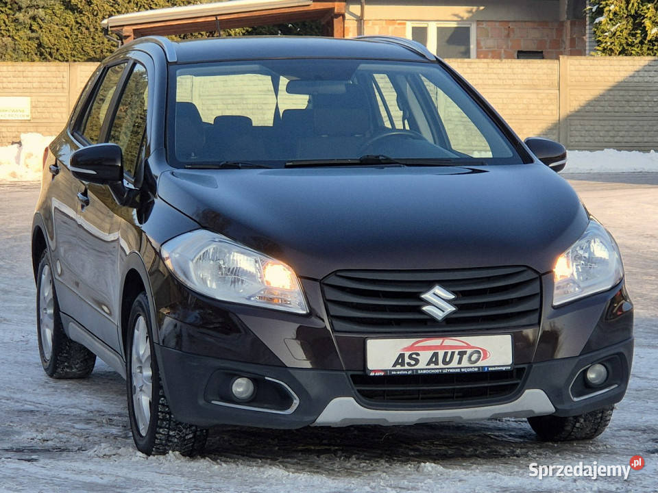 Suzuki SX4 SCross 16MPi 120 światła przeciwmgielne Węgrów