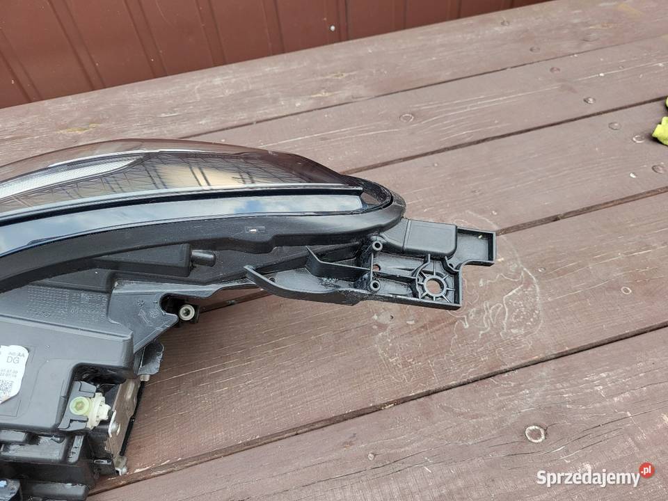 Renault Captur II reflektor lampa przod przednia Rok produkcji 2020 Turek sprzedam