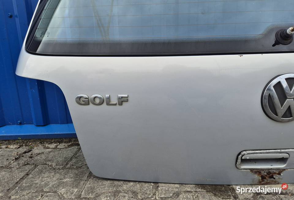 KLAPA BAGAŻNIKA Z PRZEZNACZENIEM NA SZYBĘ VW Działoszyce