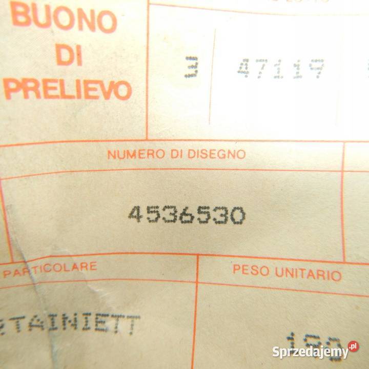 GNIAZDO TULEJKA WTRYSKIWACZA FIAT 682 690 693 Rozdzielacze gniazda zapalniczki