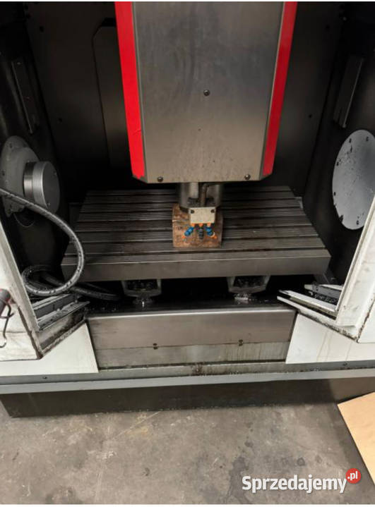 Centra obróbcze pionowe C 600 U28774 Legnica sprzedam