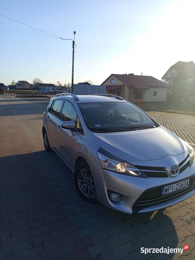 Toyota Verso Salon Polska 2015 Pawłów