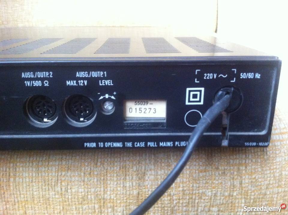 Przedwzmacniacz GRUNDIG SXV6000