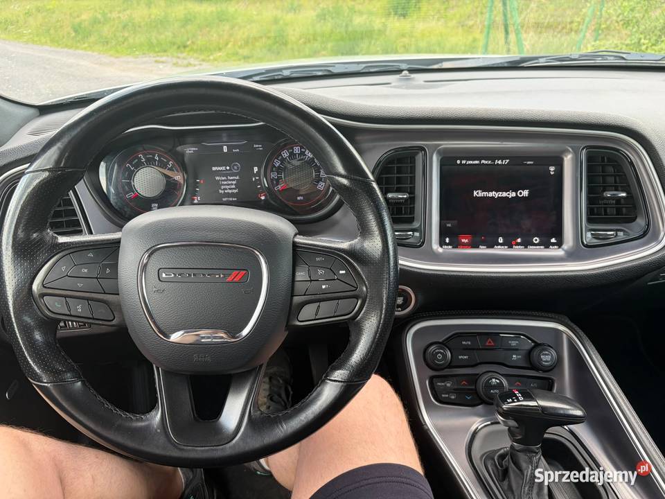 Dodge Challenger 36 V6 2020 automatyczna sprzedam
