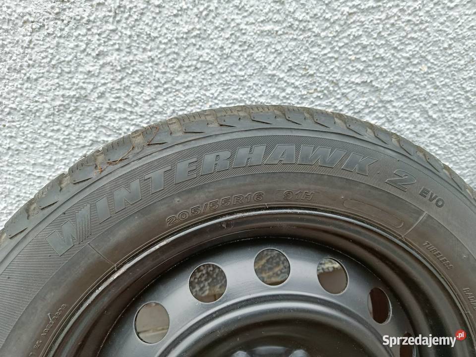 Toyota CorollaKompletne koła z oponami zimowymi