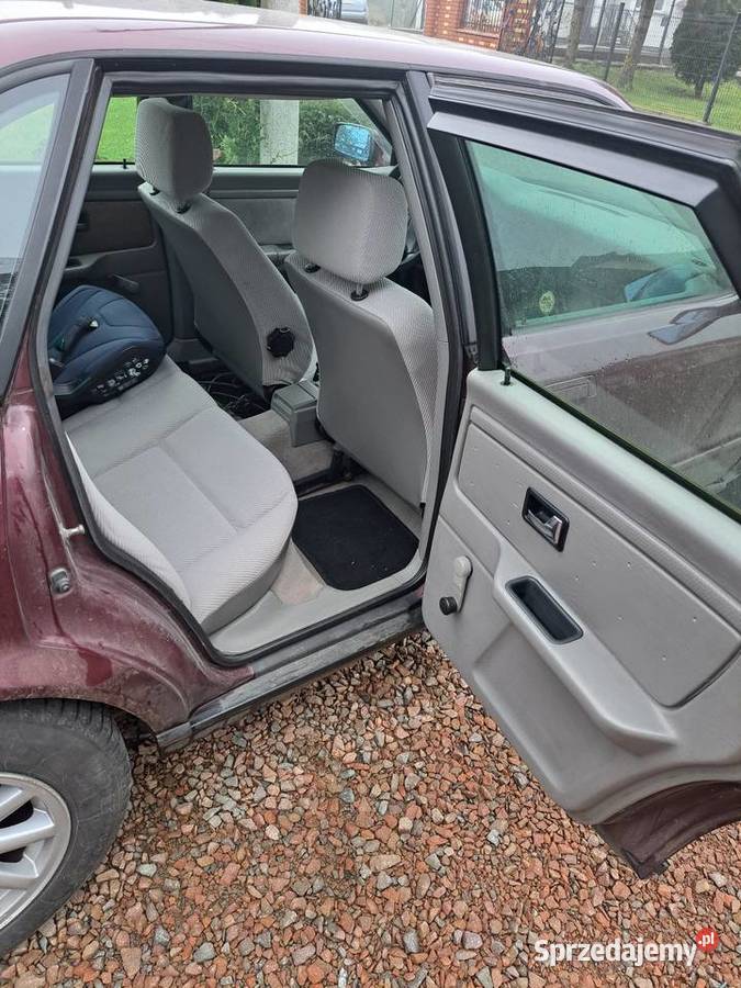 Audi 80 B4 16 benzyna 1995r Rok produkcji 1995 80 Łączany