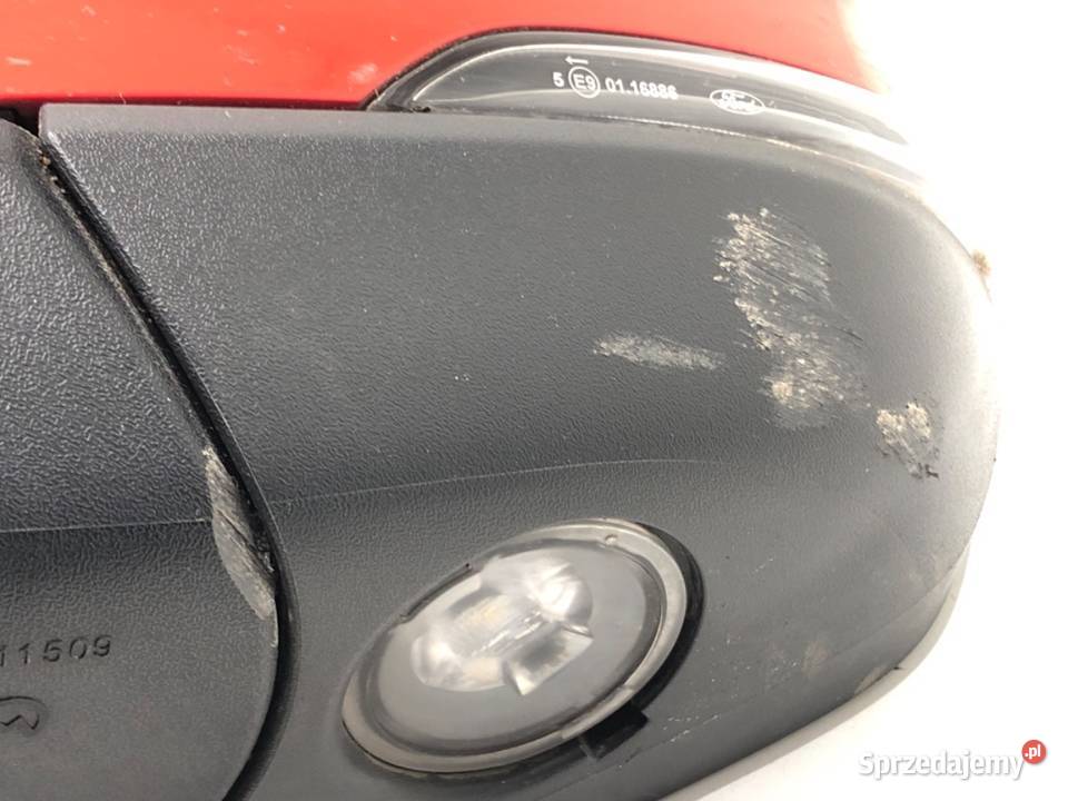 LUSTERKO LEWY FORD FOCUS IV Kombi ZEWNĘTRZNE