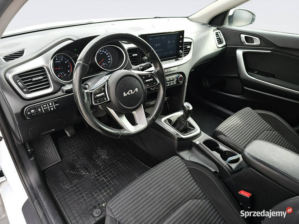 Kia Ceed 10 TGDI M Kombi WND1955C III 2018 benzyna Janki
