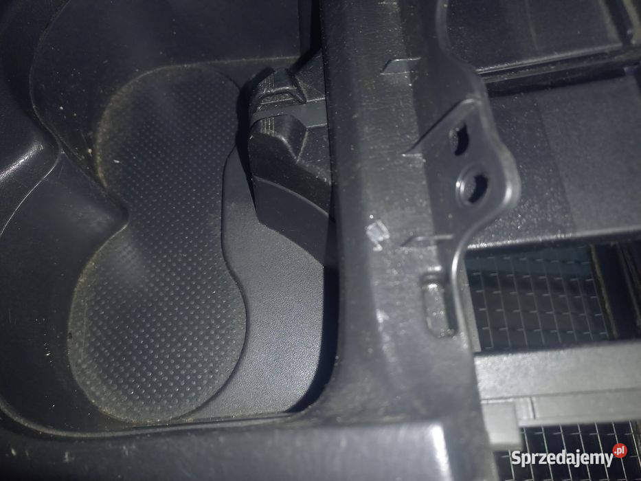 Tunel srodkowy na kubki 20 d4d toyota rav 4 II Wola Jachowa sprzedam