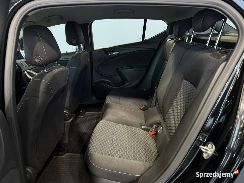 Opel Astra VAT 23 Enjoy 14 Turbo 125 M6 2017 r czarny Myślenice sprzedam