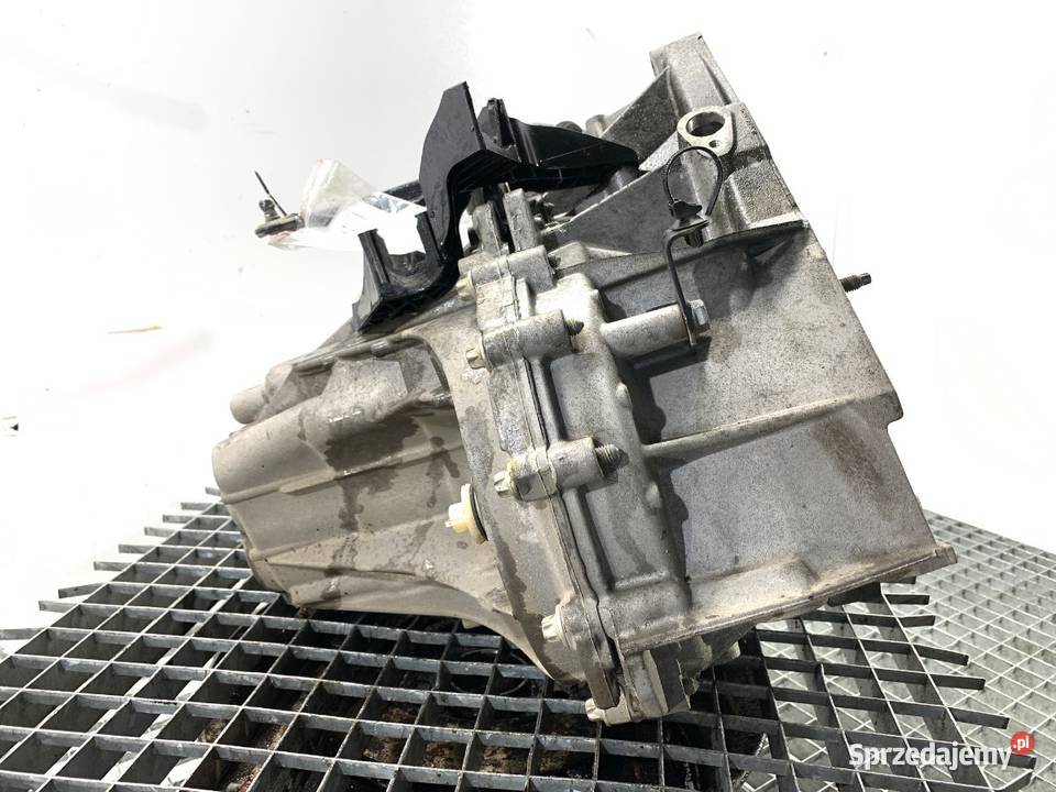 SKRZYNIA BIEGÓW RENAULT MEGANE IV TL6002 15 116 osobowe podkarpackie