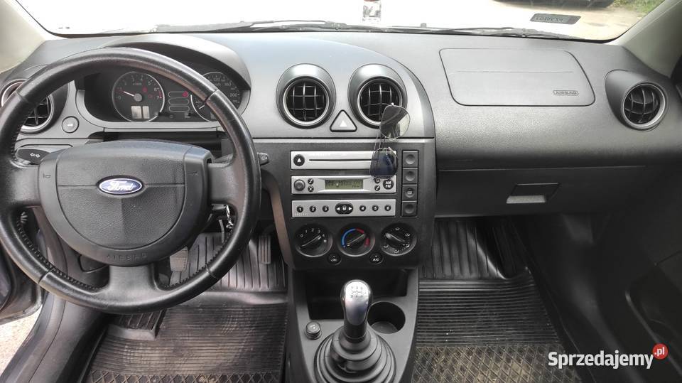 Ford Fiesta 14 benzyna 2005 z clima sprawna elektrochrom. lusterka boczne Fiesta Chodzież sprzedam