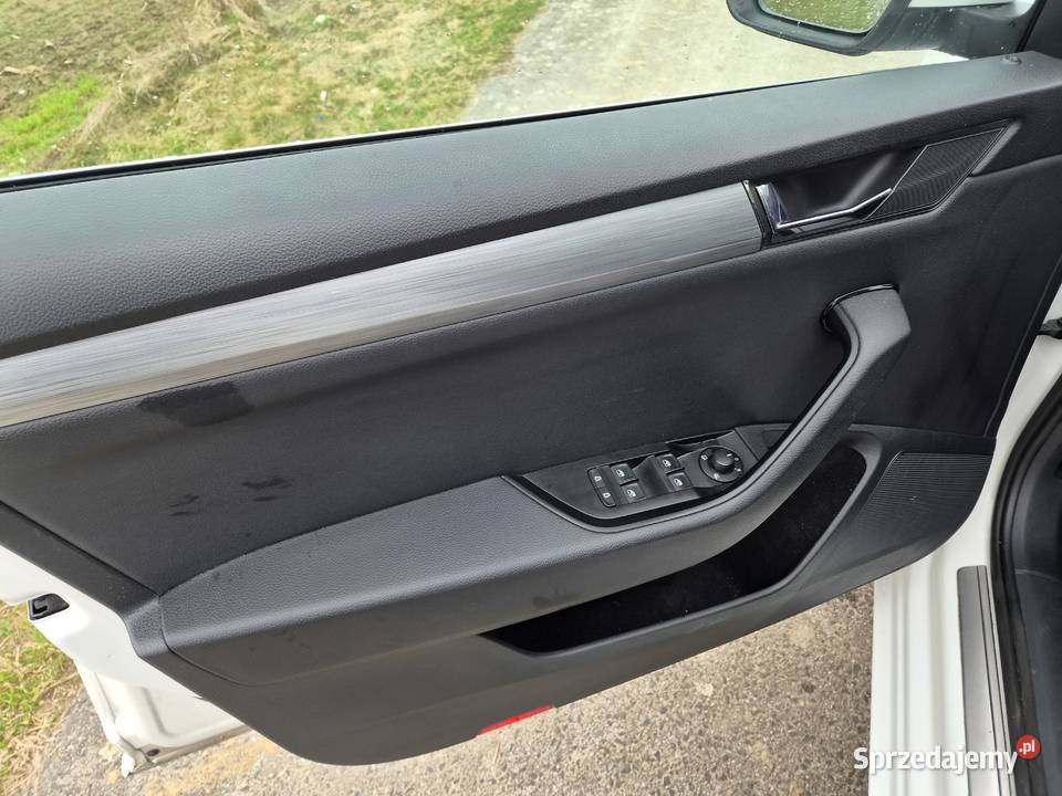 Skoda Superb Skoda Superb 16 TDI DSG 7 2019r Oleśnica