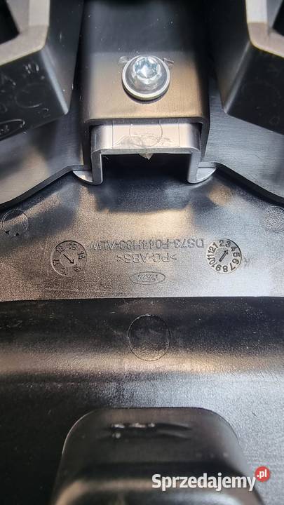 FORD MONDEO MK5 DEKOR TUNEL ŚRODKOWY NA KUBKI osobowe kujawsko-pomorskie