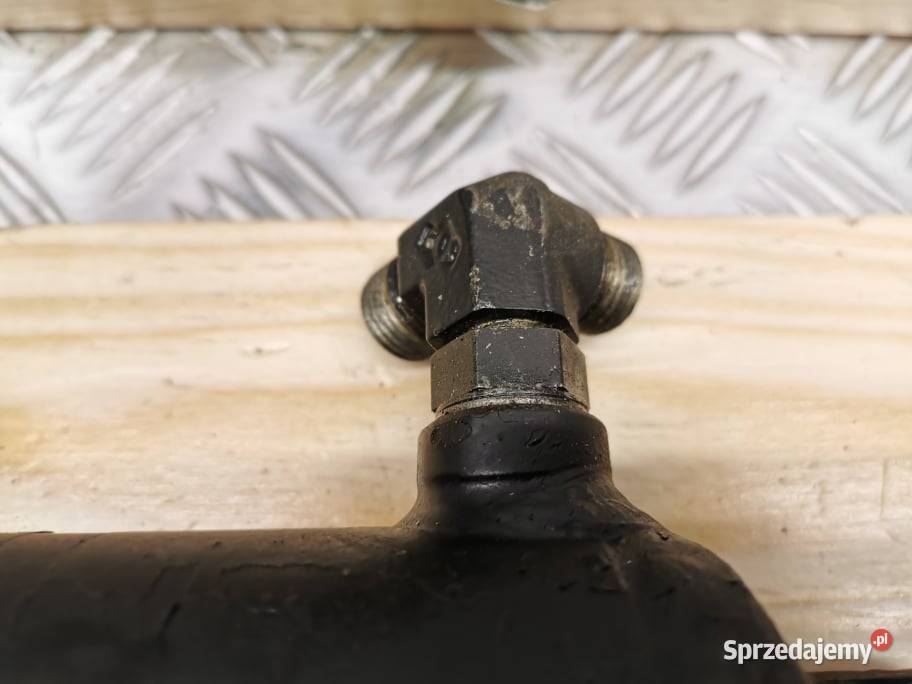 Siłownik skrętu Holland TM 190