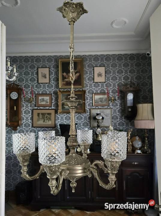 Żyrandol Sześcioramienny z kloszami Kalisz