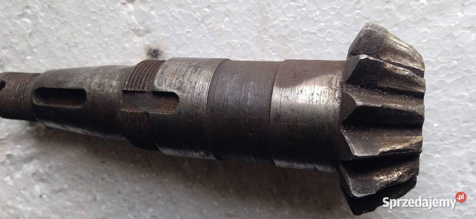 Wałek atakujący do przystawki kątowej Jasieniec