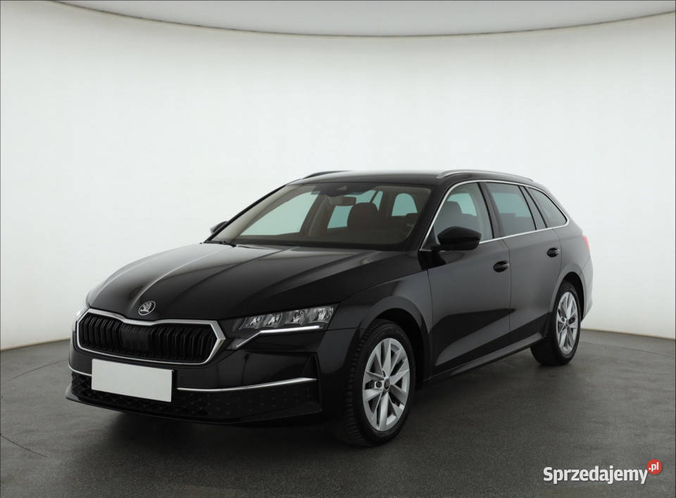 Skoda Octavia 15 eTSI mHEV radio Piaseczno