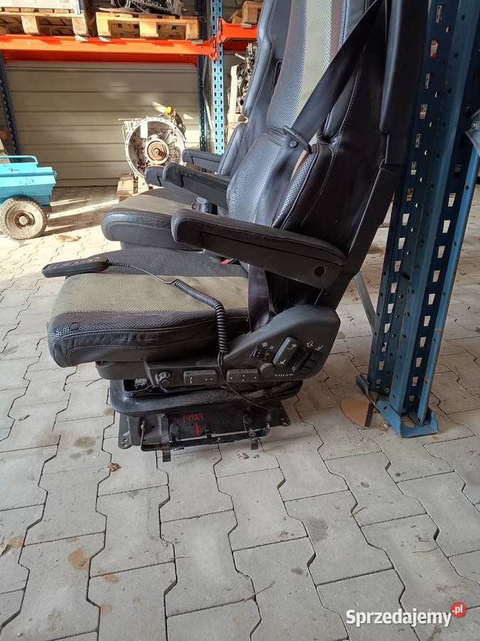 Fotel kierowcy skóra VOLVO FH