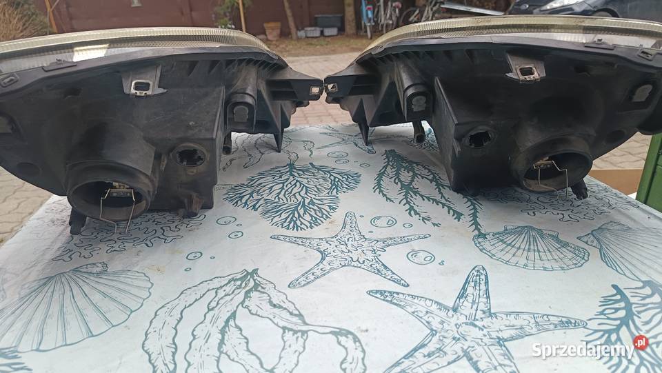 Dwie lampy przednie Opel Vivaro Trafic