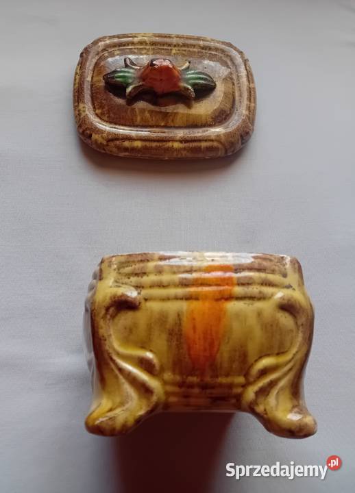 Ceramiczna szkatułka Jasba zdobiona glazurą Koźminek