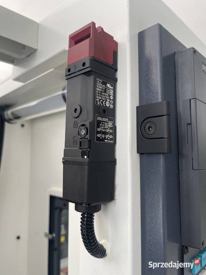 Centrum obróbkowe CNC wiertarko gwinciarka CNC Rzeszotary