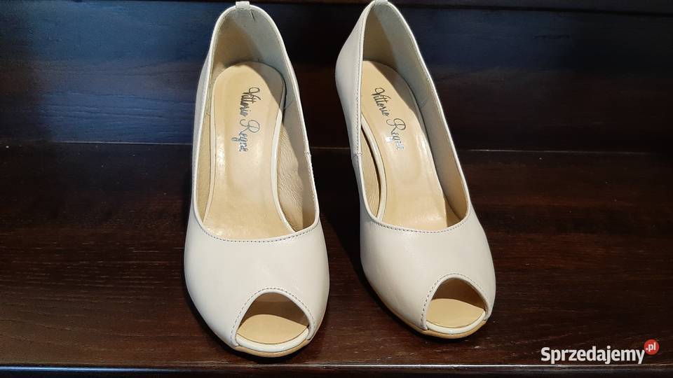 Czółenka szpilki beżowe skórzane Czółenka