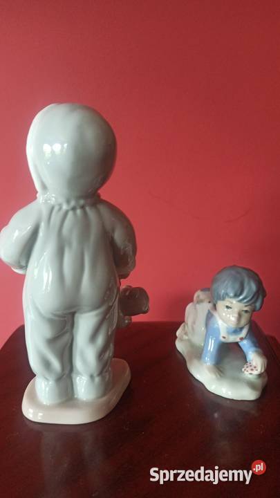 Figurka Niemowlak z Misiem Bez sygnatury Gdańsk