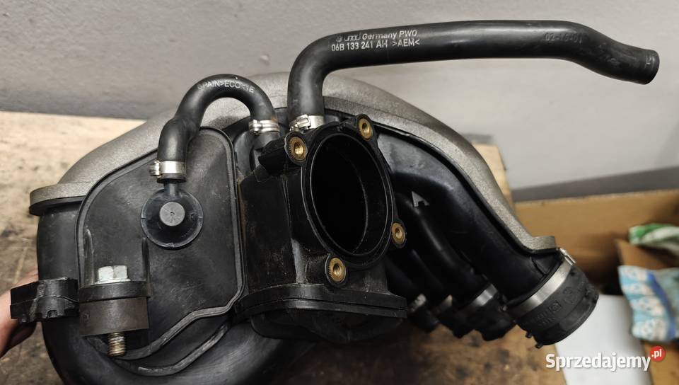 Passat B5 FL 16 102 KOLEKTOR SSĄCY 06B133210AS Mielec sprzedam