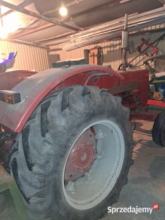 Traktor International 523 Okrężnica