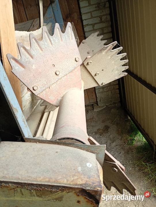 Rozrzutnik obornika 35t Babice