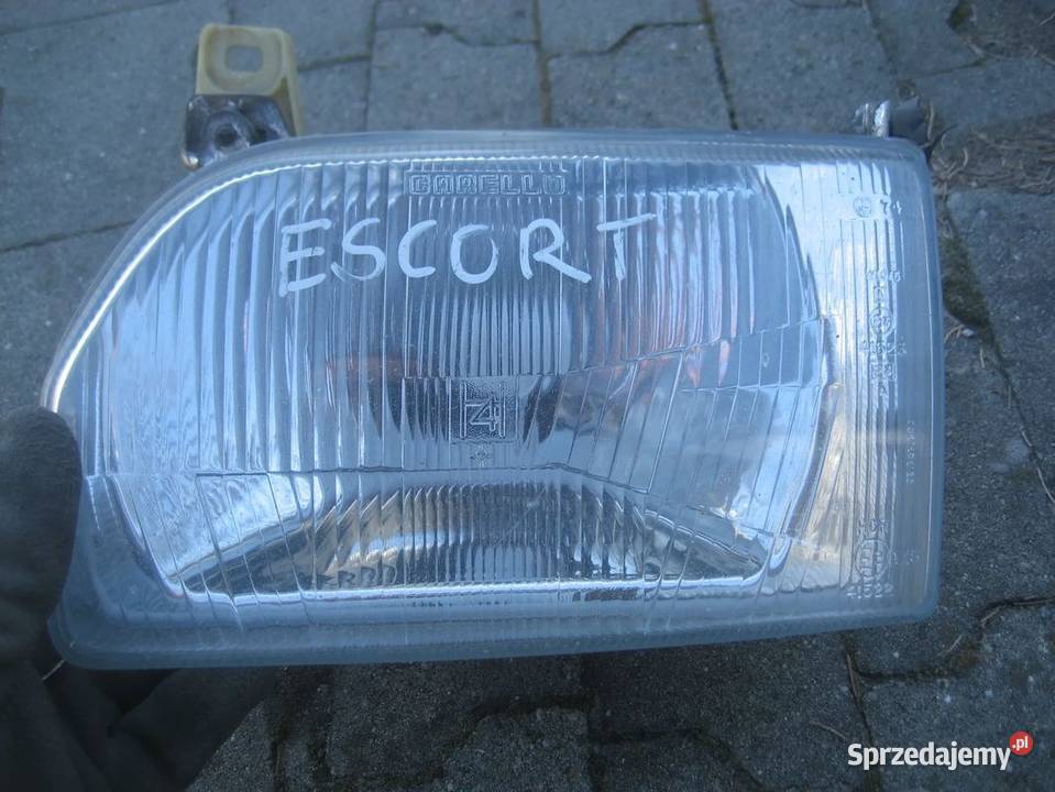 ford escort mk4 8690r lampa przód lewa crrello osobowe Rakoniewice