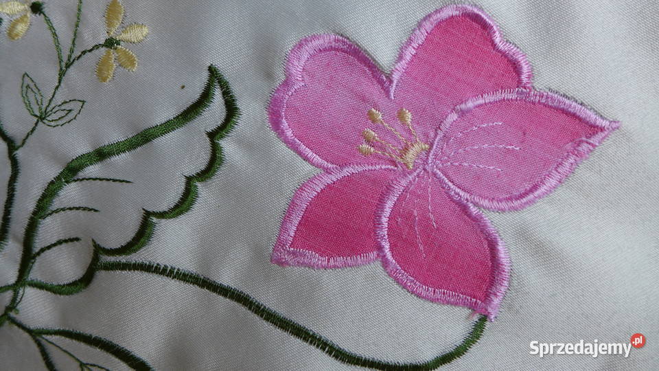 Haftowany stary obrus 75X75 różowe kwiatki Obrusy i serwety Warszawa
