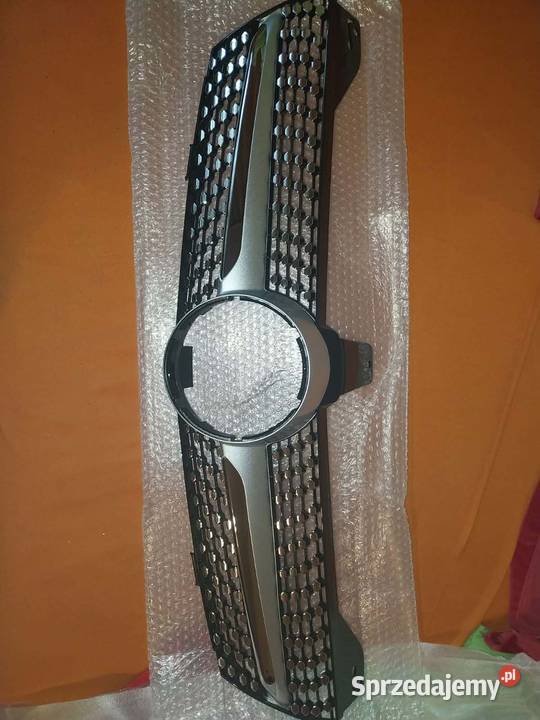 Grill atrapa cls w219 przedlift 20042008 nowy