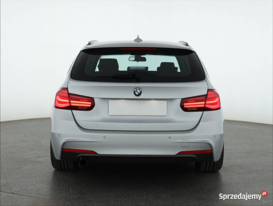 BMW 3 318 i srebrny Piaseczno