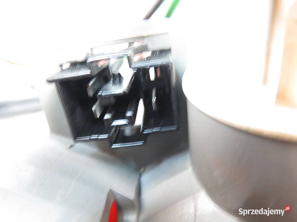 LAMPA PRAWA TYLNA KLAPA SAAB 95 Kombi 5142286