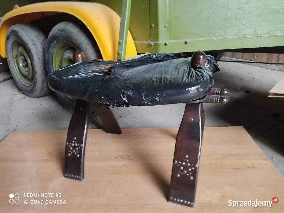 Taboret krzesło vintage retro stan idealny Iłża