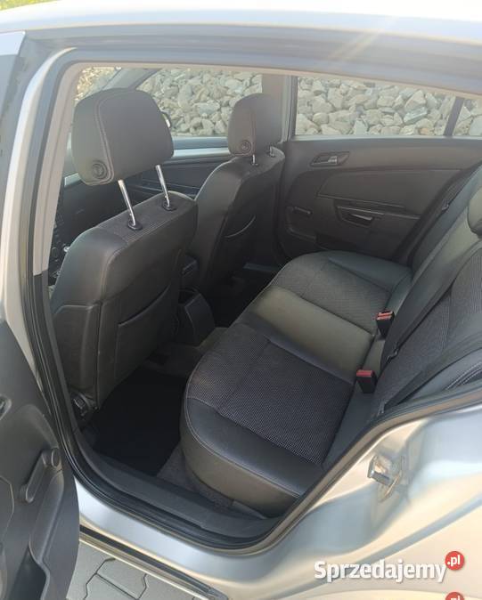 OPEL ASTRA H BLPG GARAŻOWANY 156000