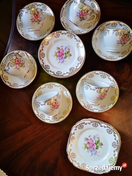 Filiżanka na spodku z 2 talerzykami England 22 Gdańsk