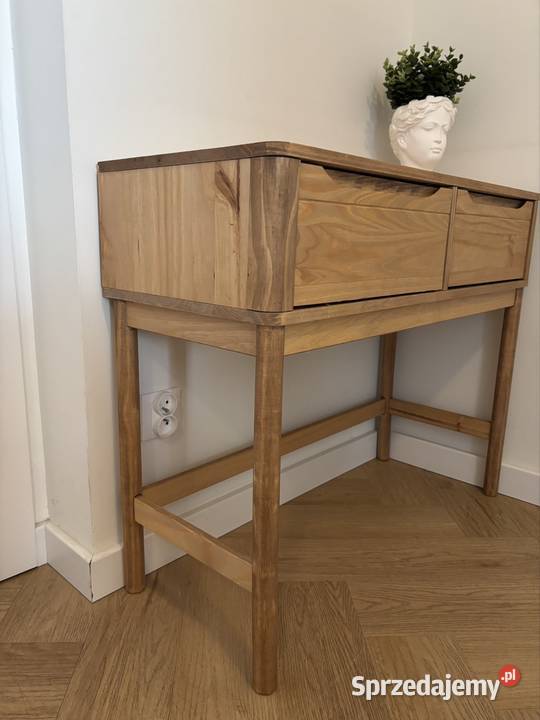 Stolik konsolowy drewniany sprzedam