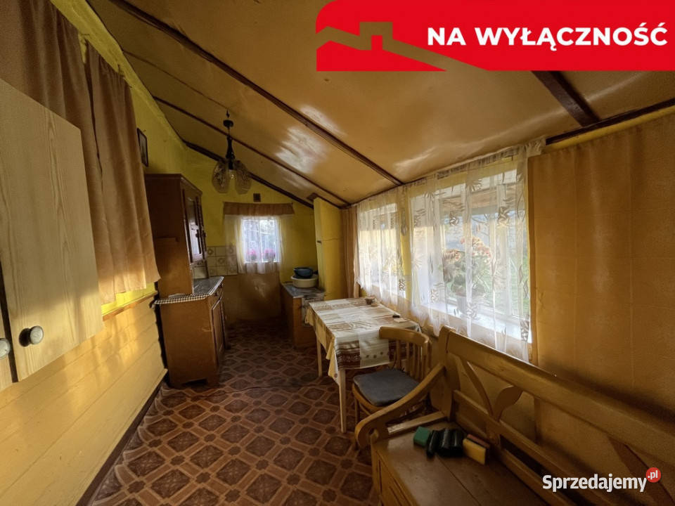 Drewniany dom na działce w Świeciechowie Dużym