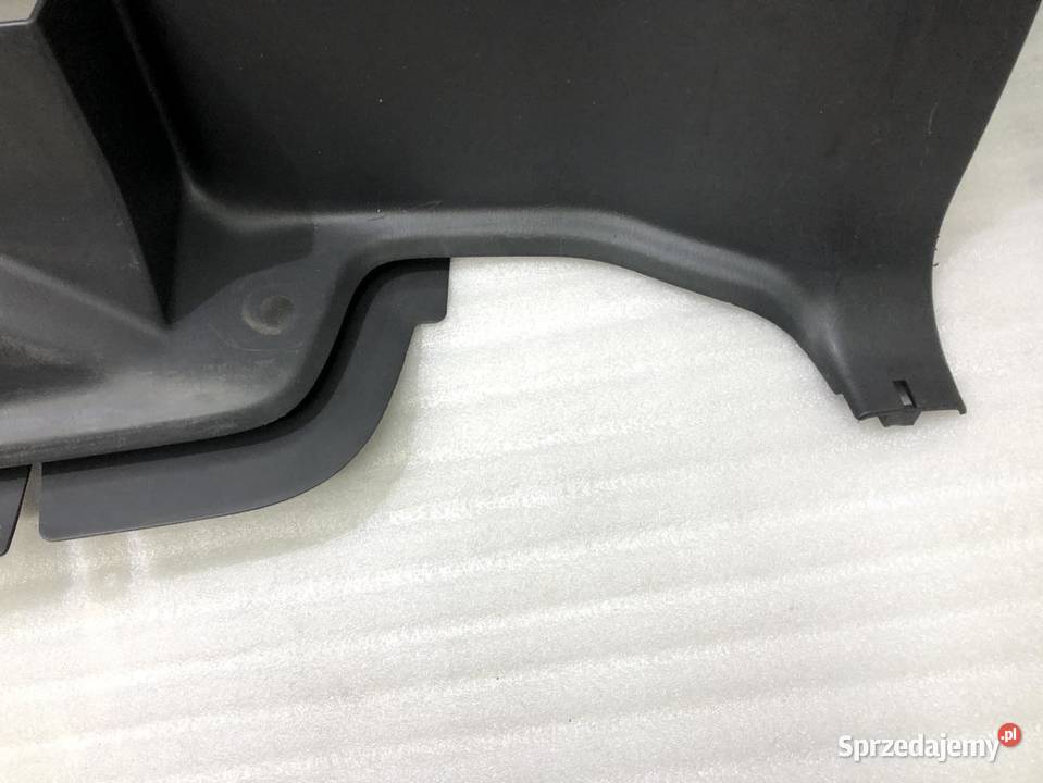 BOCZEK BAGAŻNIKA PRAWY TYŁ TOYOTA LAND CRUISER