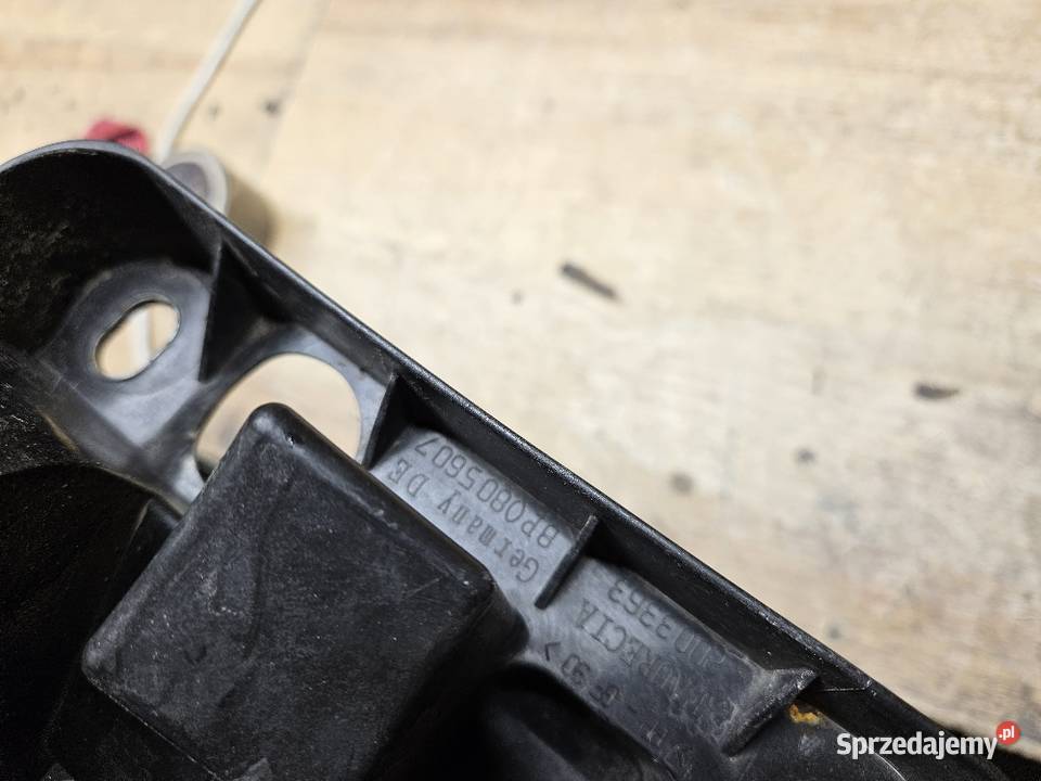 AUDI A3 8P ŚLIZG POD LAMPE LEWY PRZÓD 8P0805607 Międzychód