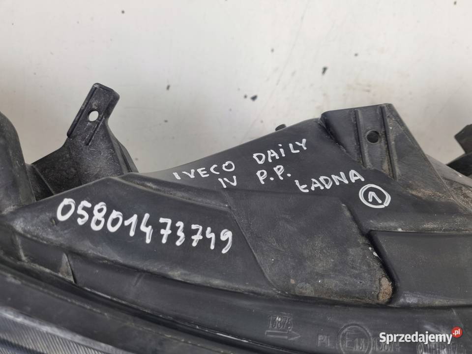 Iveco Daily IV 14 PRZEDNIA LAMPA PRAWA prawy Janów sprzedam