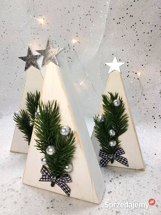 Miniaturowe drewniane choinki świąteczna magia w