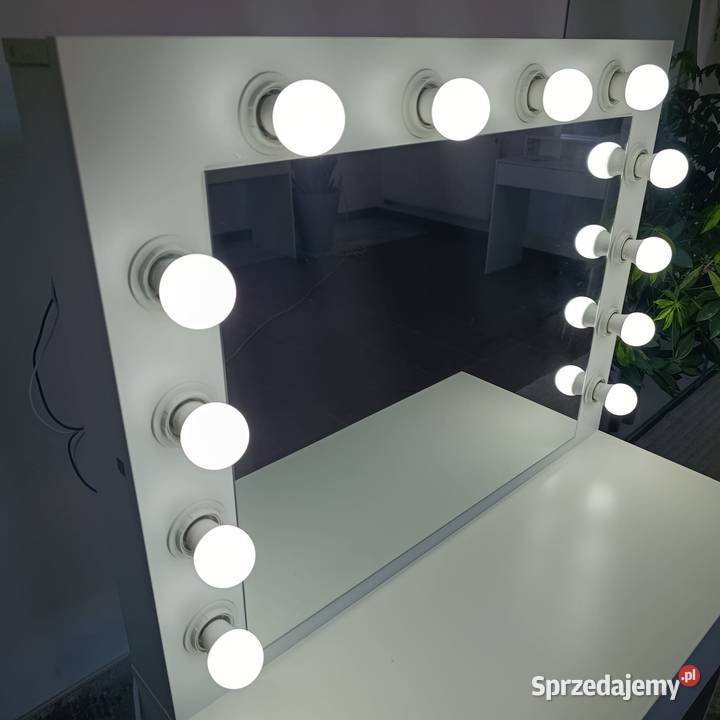 Nowa toaletka kosmetyczna z lustrem i 135cm Toaletki Wieluń